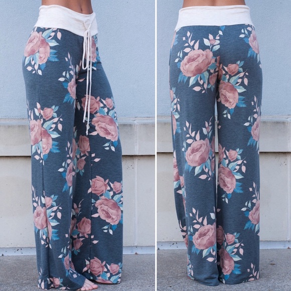 Last 1! SMALL Floral print casual pants - Picture 2 of 4